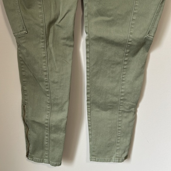 White House Black Market Cargo Skimmer Jeans Olive Green Sz 6 - Picture 11 of 14